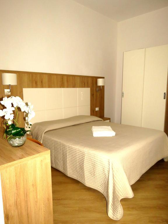 Hotel Biagi Lido di Camaiore Zimmer foto