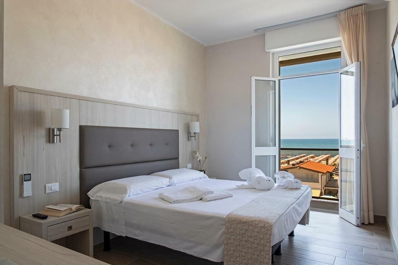 Hotel Biagi Lido di Camaiore Exterior foto