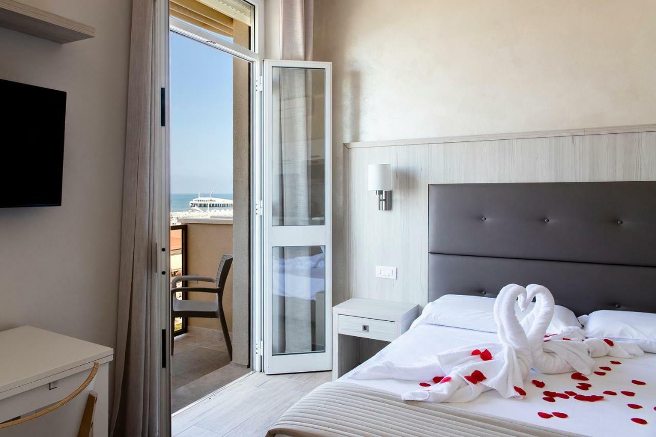 Hotel Biagi Lido di Camaiore Exterior foto